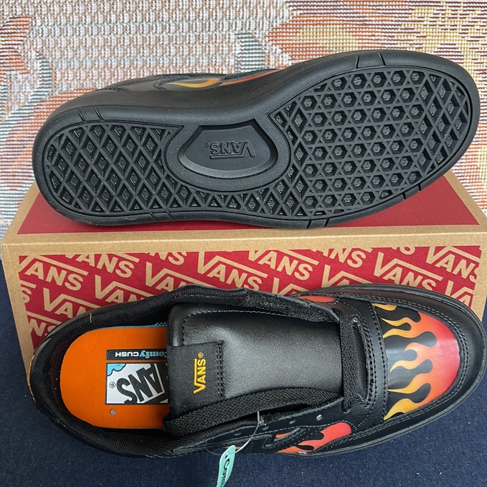 Vans WMNS Lowland Cc
(Lenticular)BIkprsmmnorng
VN0ATZY9QP
Sneakers G - Picture 4 of 16